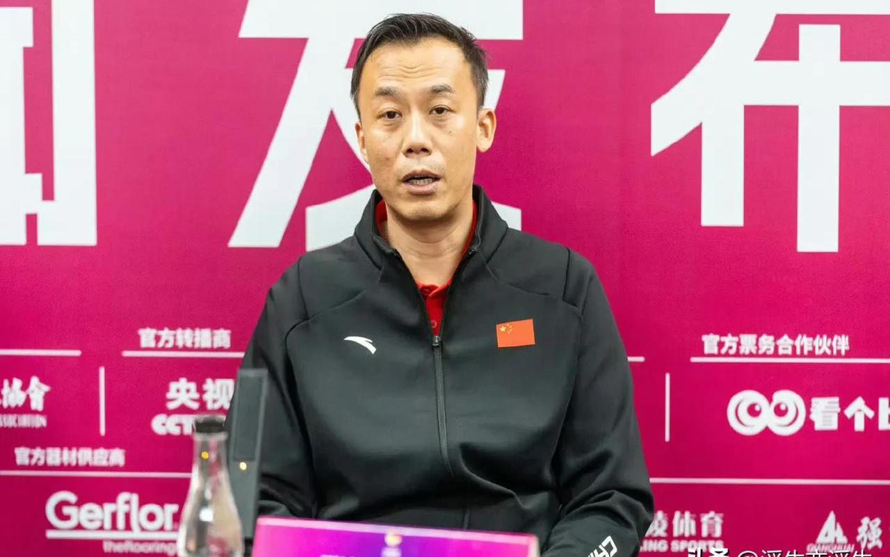 柏林联队换帅频繁，球队风向不定